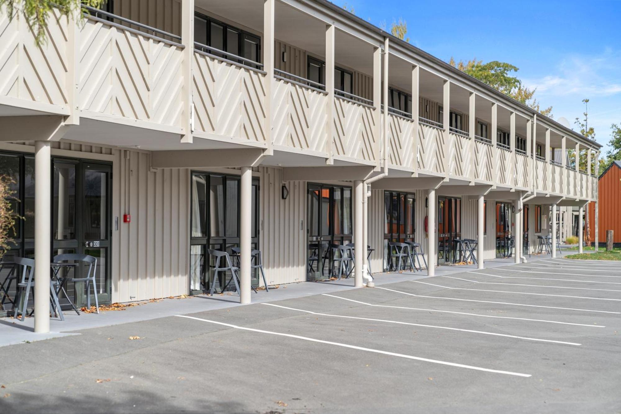 Tasman Holiday Parks - כרייסטצ'רץ' מראה חיצוני תמונה The motel in 2012