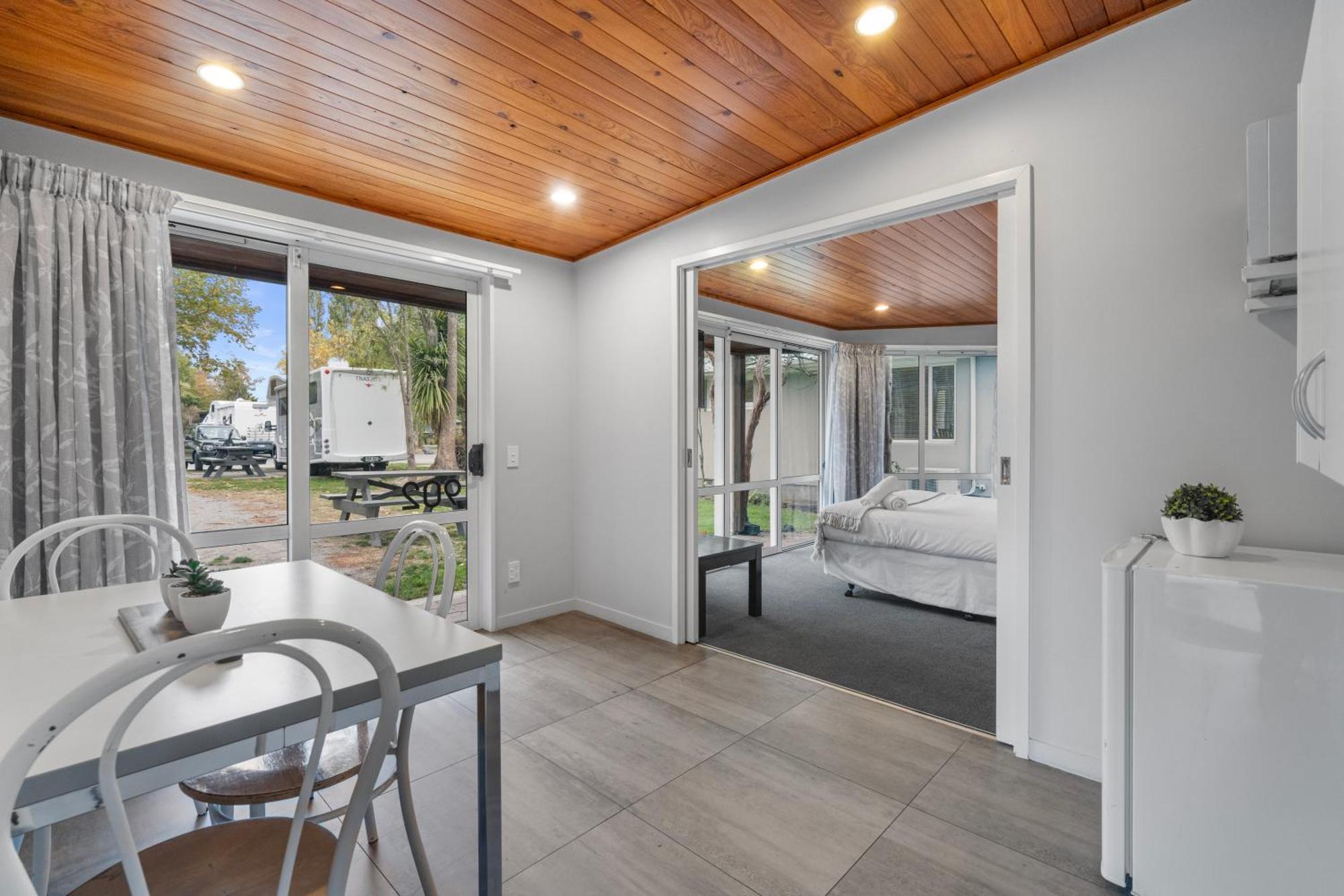 Tasman Holiday Parks - כרייסטצ'רץ' מראה חיצוני תמונה A room at the hotel