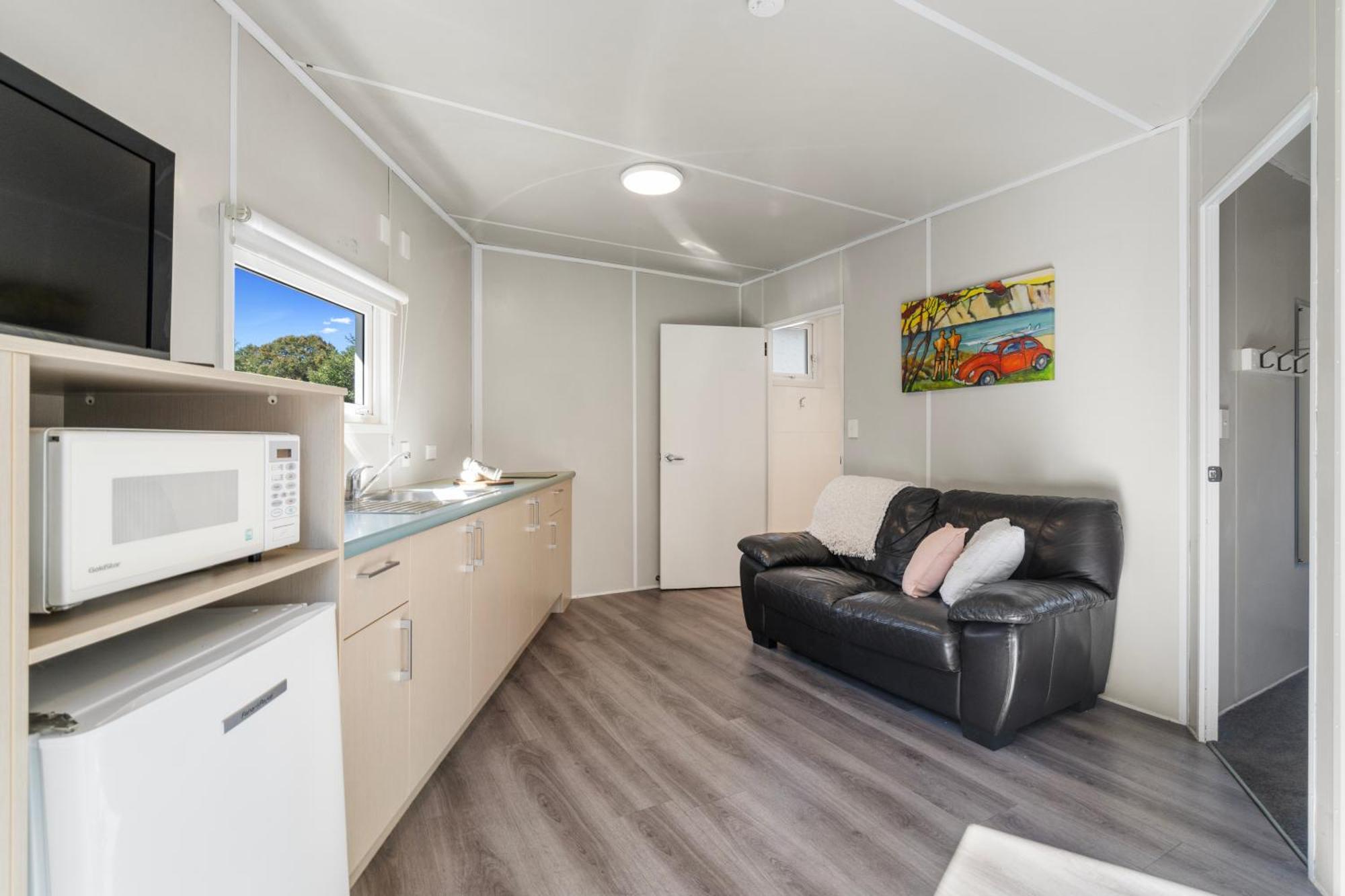 Tasman Holiday Parks - כרייסטצ'רץ' מראה חיצוני תמונה A typical studio apartment